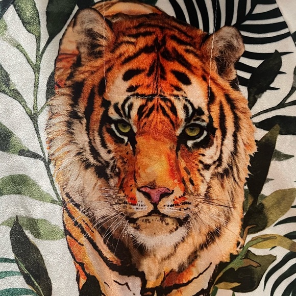 NWOT AVIATOR VELVOUR ZIP UP HOODIE RETAILS at$655-BOUGHT IN ST BARTHS! AMAZING𤩠- Picture 10 of 10